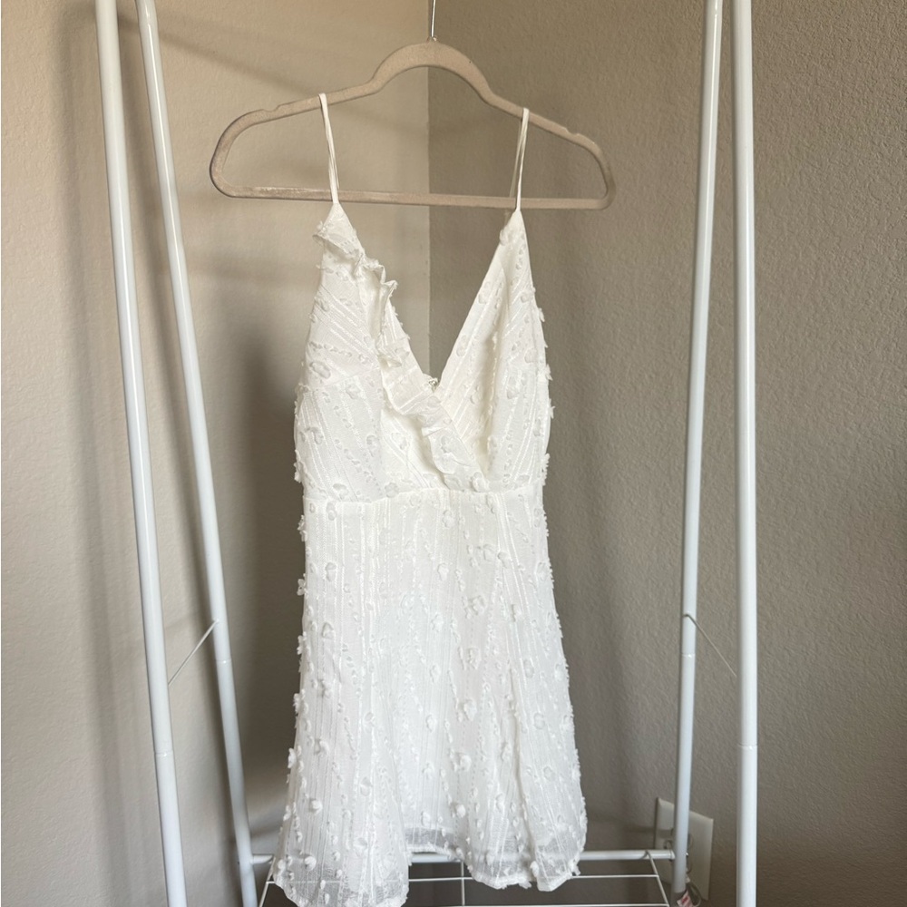 Elegant White Mini Dress